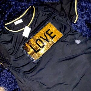 Short sleeve mesh top